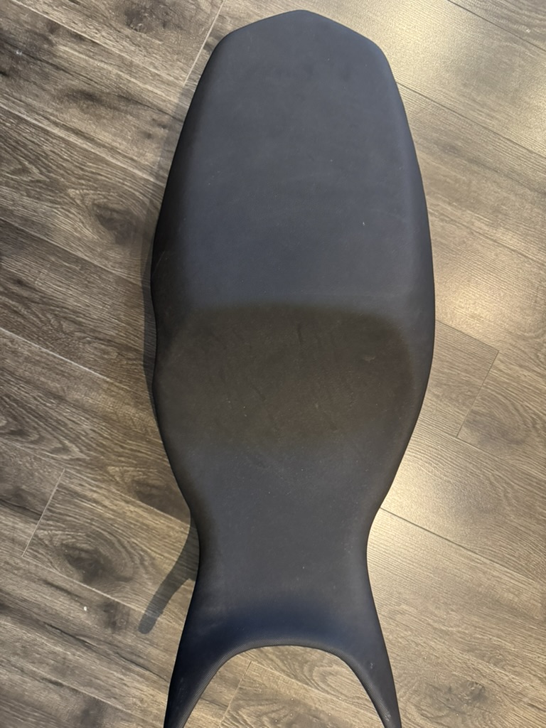 OEM BMW F800GT Low Seat / Low Profile – Excellent Condition (Fits 2013-2020)